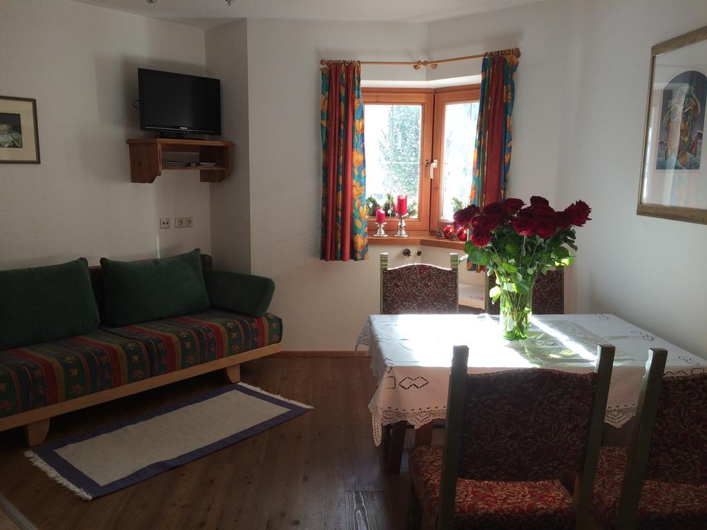 Zur Lieben Sonne Apartamento Filzmoos Quarto foto